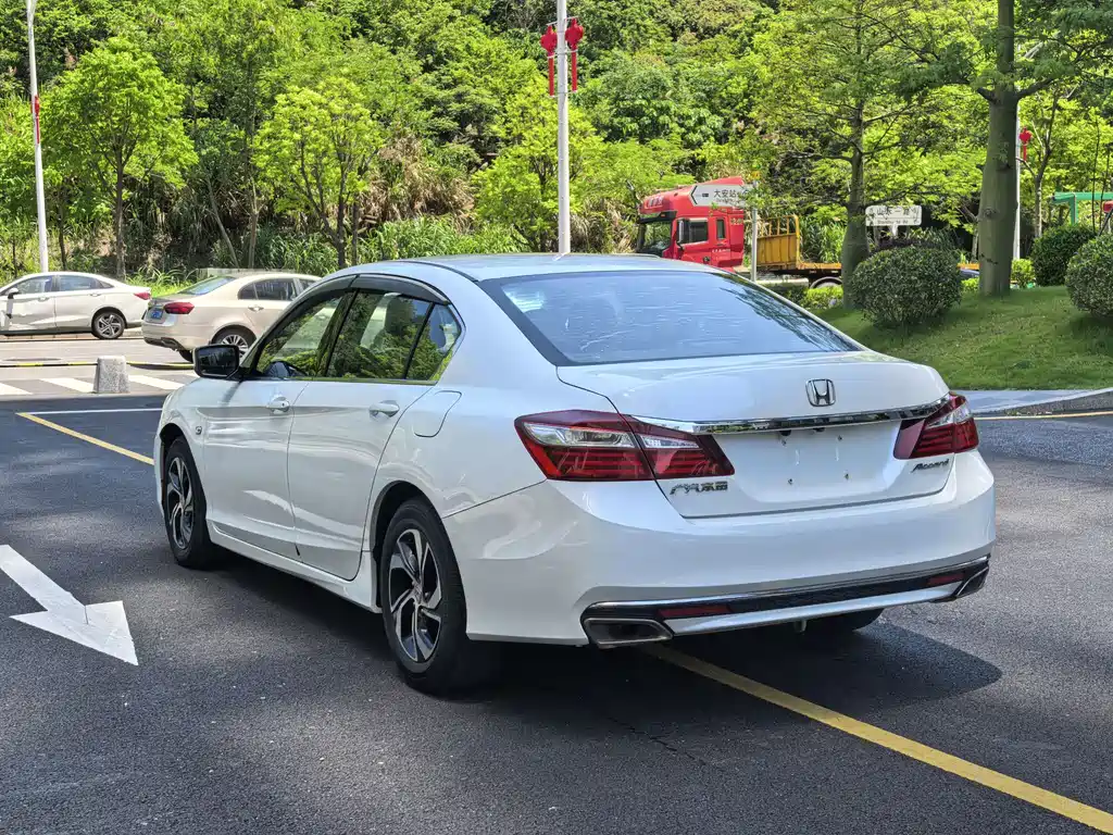 Honda Accord 2016 2.0L Elite