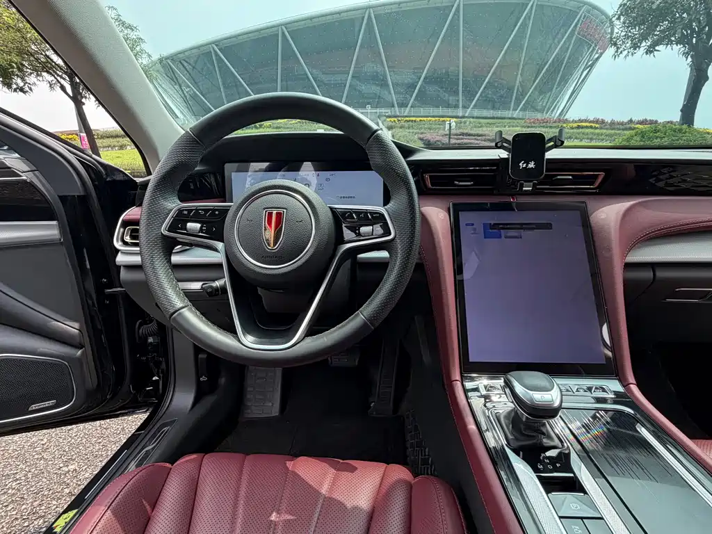 Hongqi Hongqi H5 — миниатюра 8