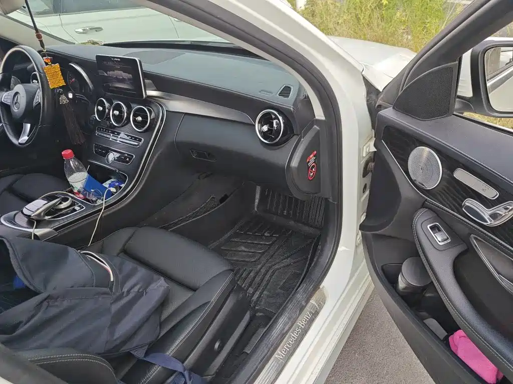 Mercedes-Benz C-Class — миниатюра 19