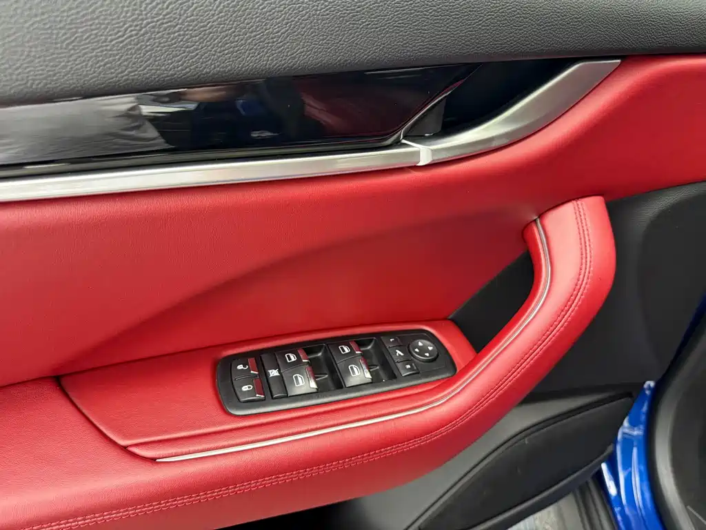Maserati Levante — миниатюра 8