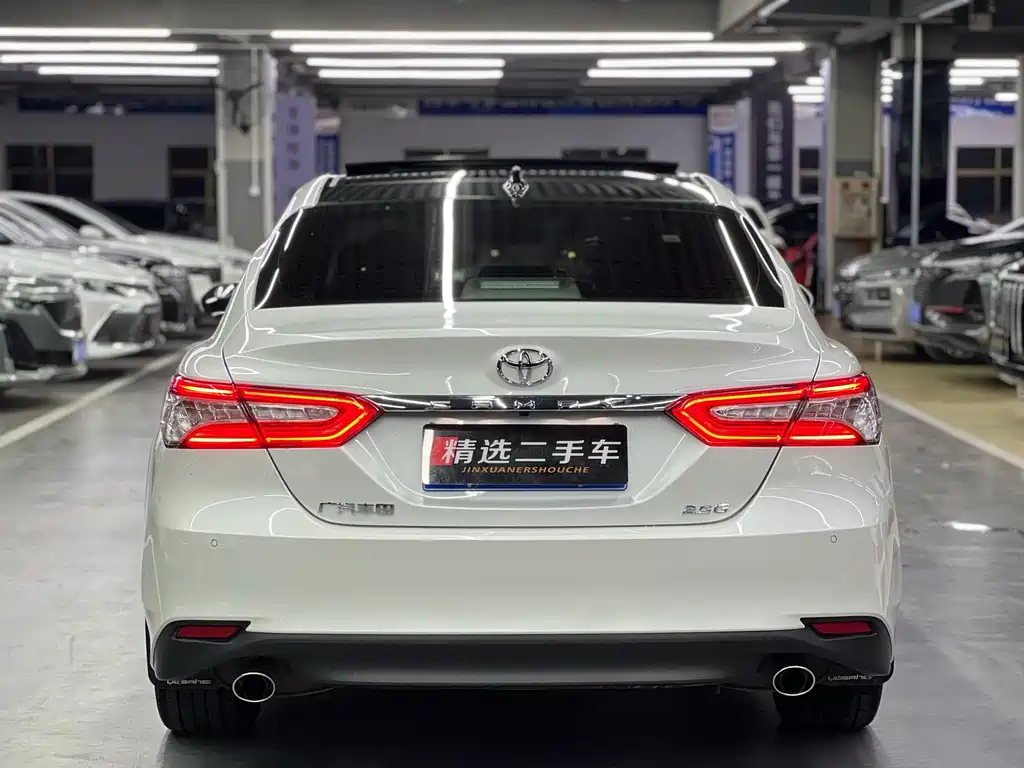 Toyota Camry 2021 2.5G Luxury