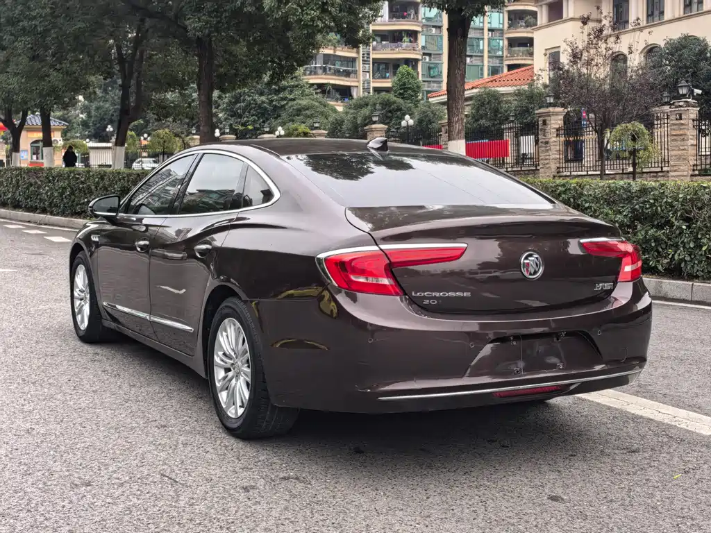 BUICK LACROSSE