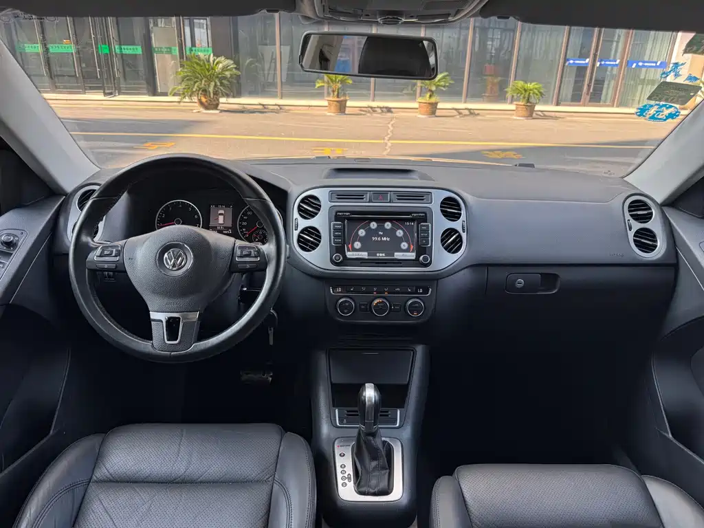 Volkswagen Tiguan — миниатюра 8