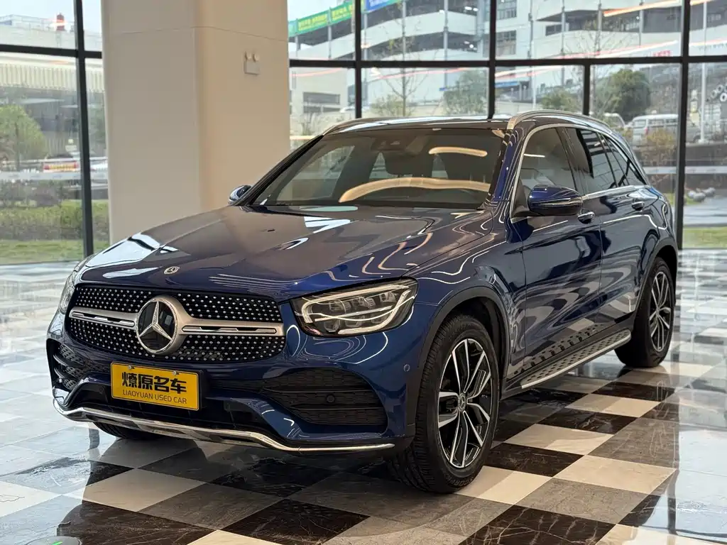 MERCEDES-BENZ GLC