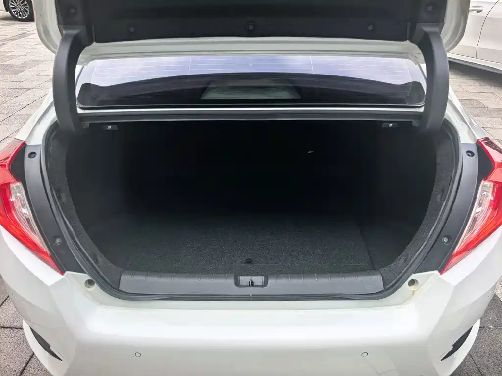 Honda Civic — миниатюра 16