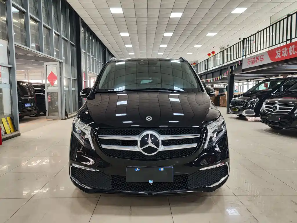 MERCEDES-BENZ V CLASS
