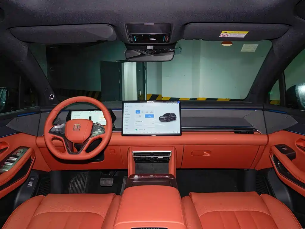 BYD Tang L L 2025 DM 175KM