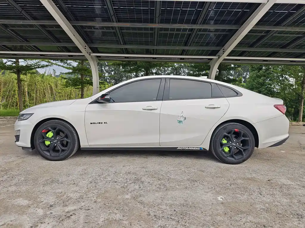 Chevrolet Malibu XL — миниатюра 8
