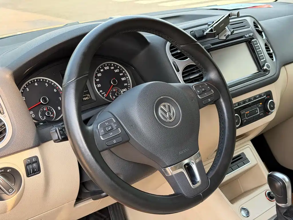 Volkswagen Tiguan — миниатюра 9