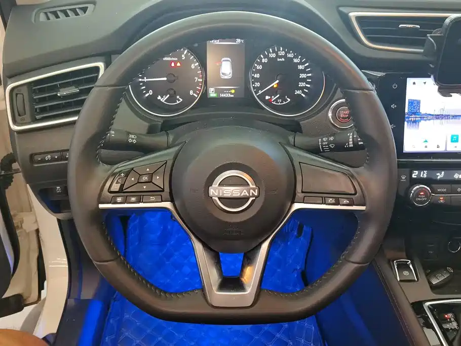 Nissan Qashqai — миниатюра 15