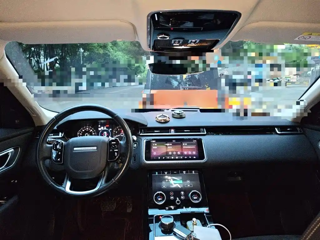 Land Rover Velar — миниатюра 13