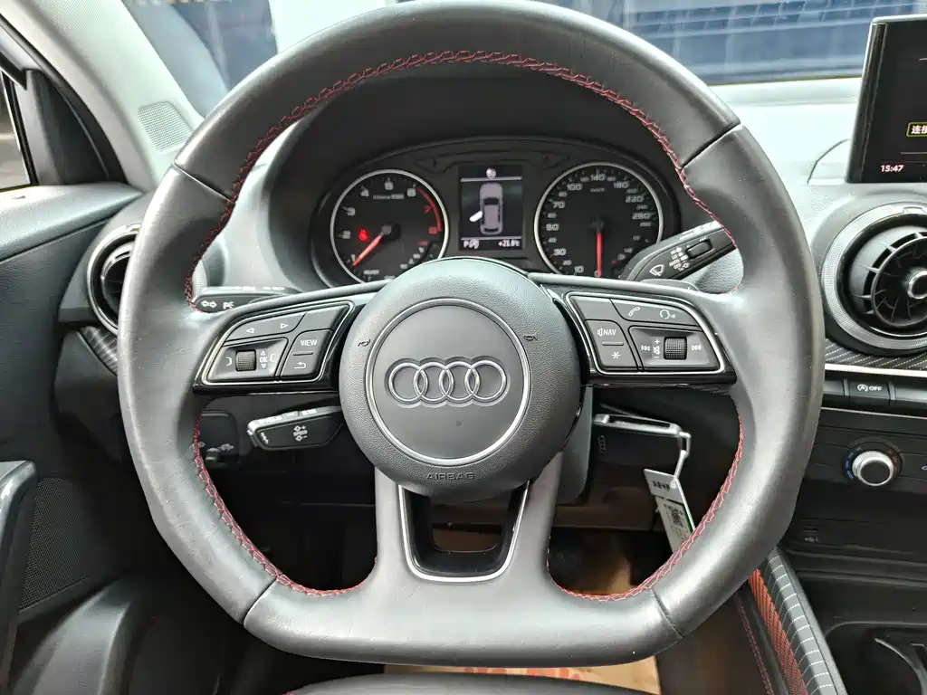 Audi Q2L — миниатюра 19