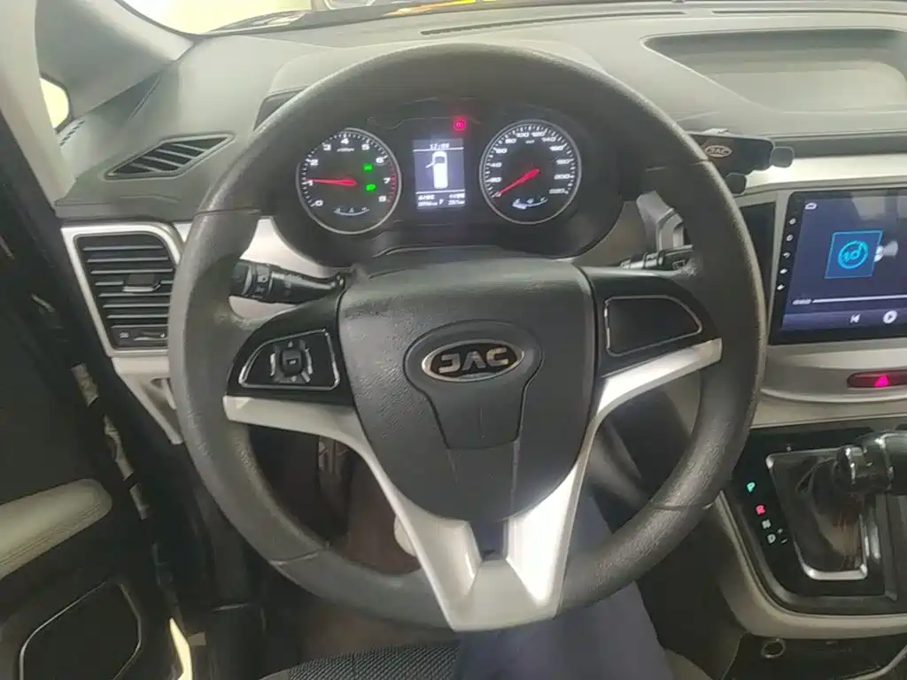 JAC Refine Refine M4 — миниатюра 11