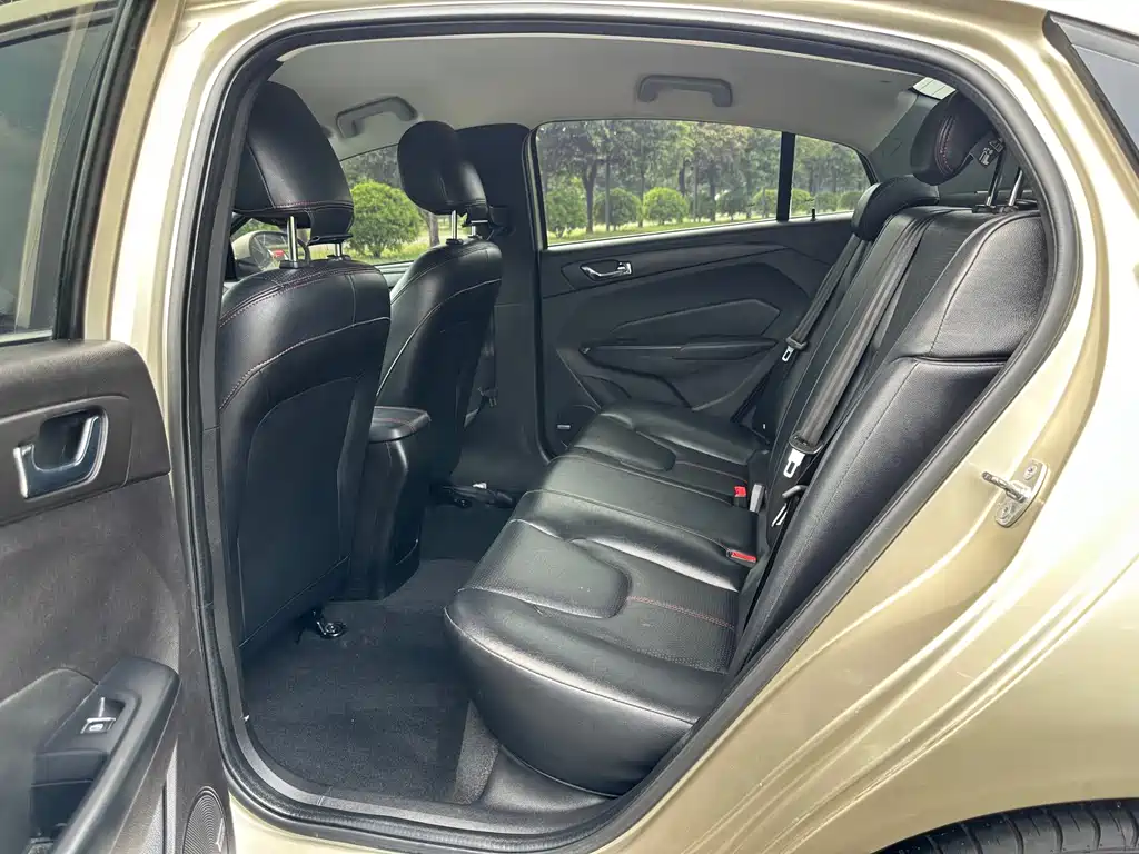 Chery Arrizo 5 — миниатюра 5