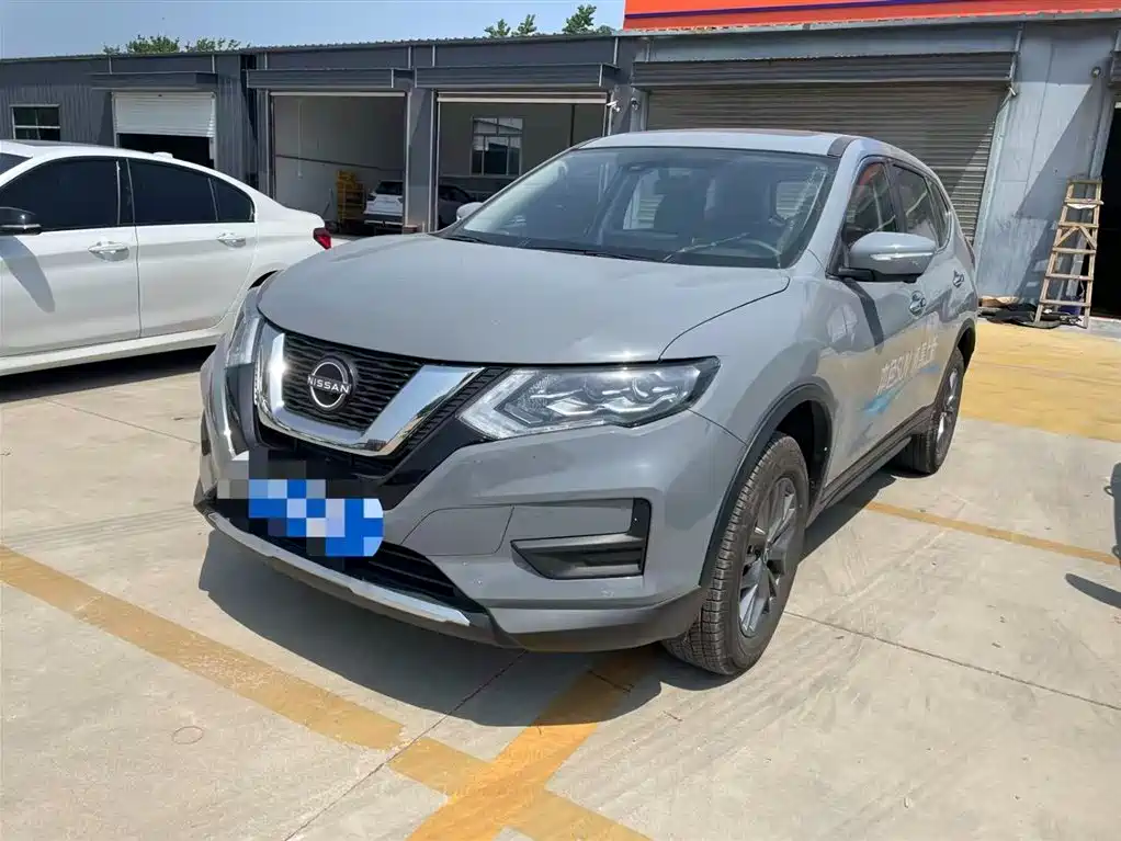 Nissan X-Trail 2025