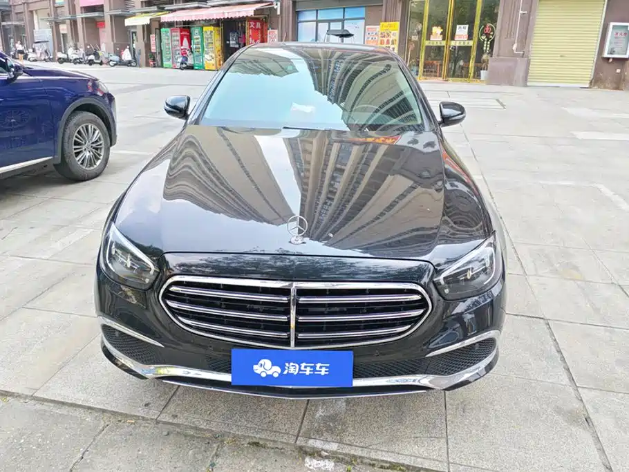 Mercedes-Benz E-Class — миниатюра 2