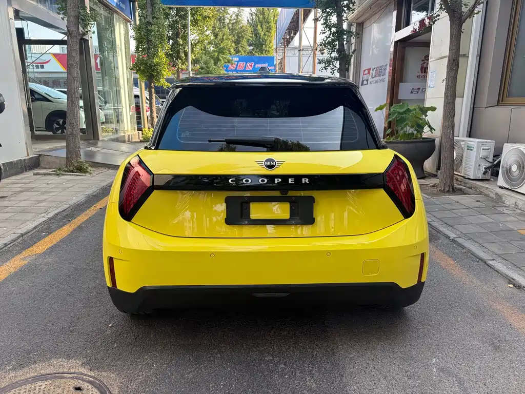 MINI MINI COOPER EV — миниатюра 5