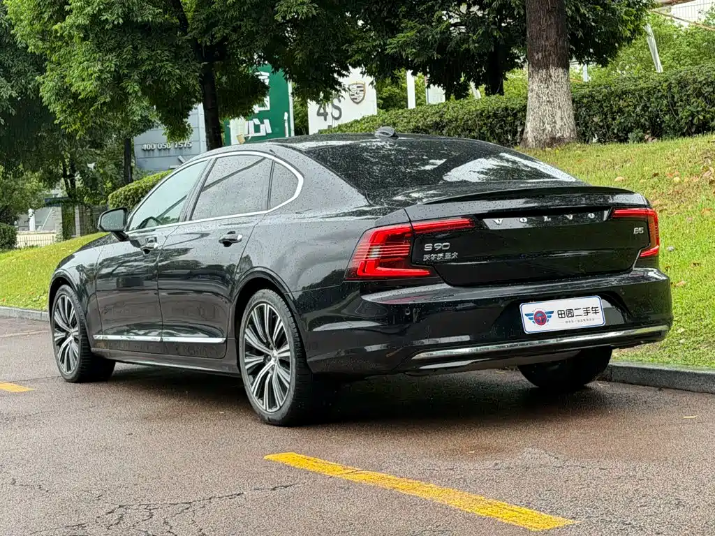 Volvo S90 — миниатюра 4