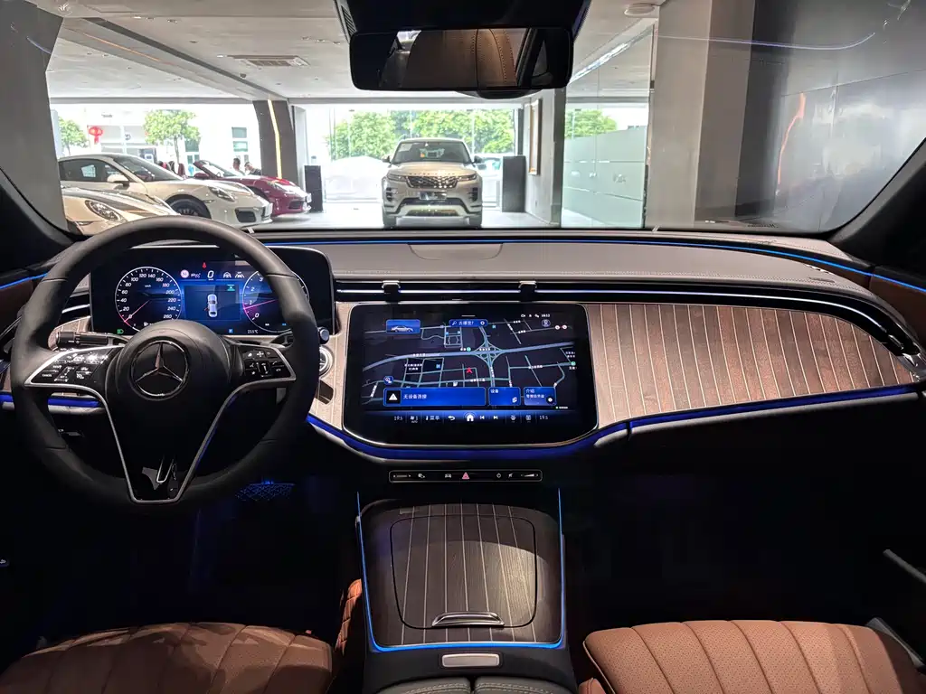 Mercedes-Benz E-Class E 2024 E 300 L Fashion