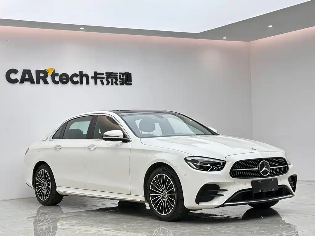 Mercedes-Benz E-Class — миниатюра 6