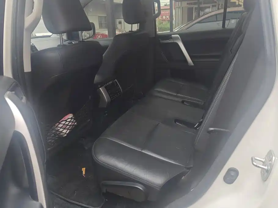 Toyota Prado — миниатюра 11