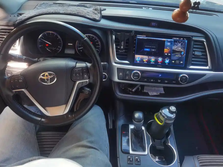 Toyota Highlander — миниатюра 11