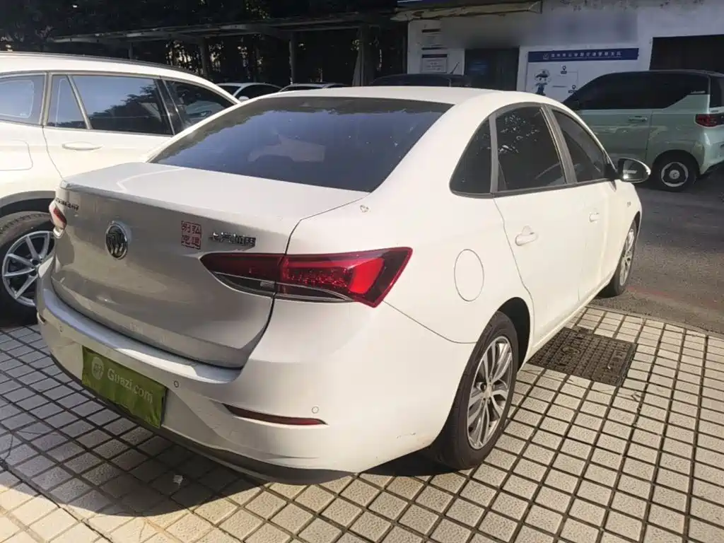 Buick Excelle — миниатюра 7