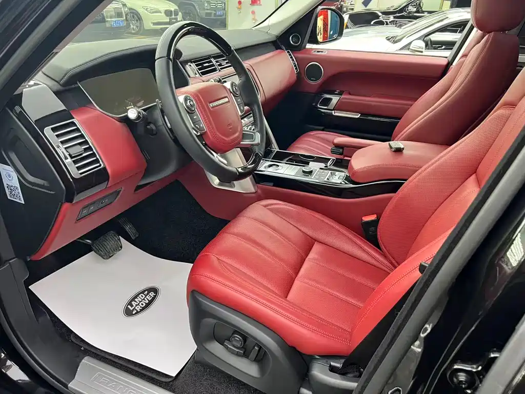 Land Rover Range Rover — миниатюра 6