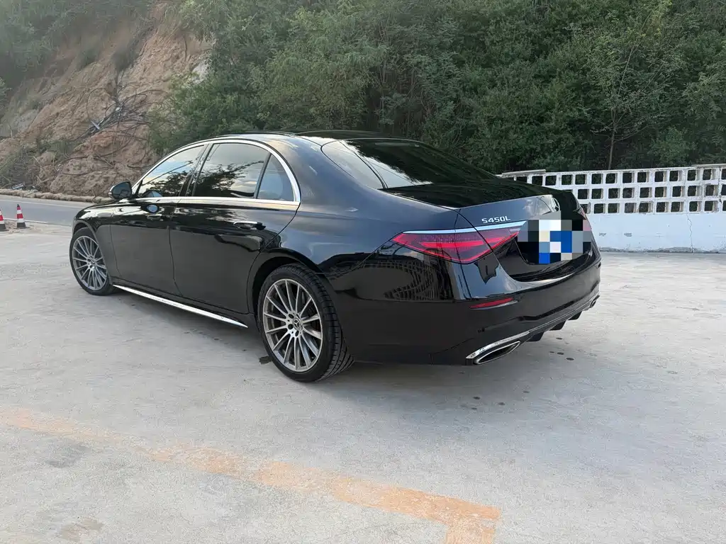 Mercedes-Benz S-Class — миниатюра 7