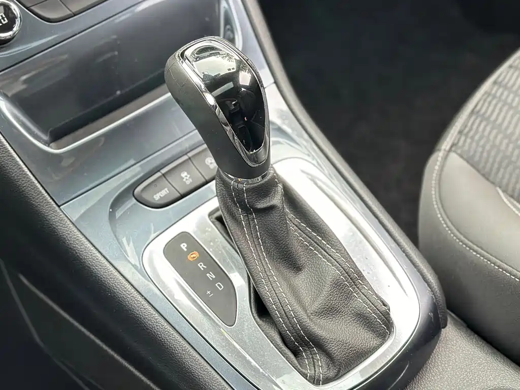 Buick Verano — миниатюра 19