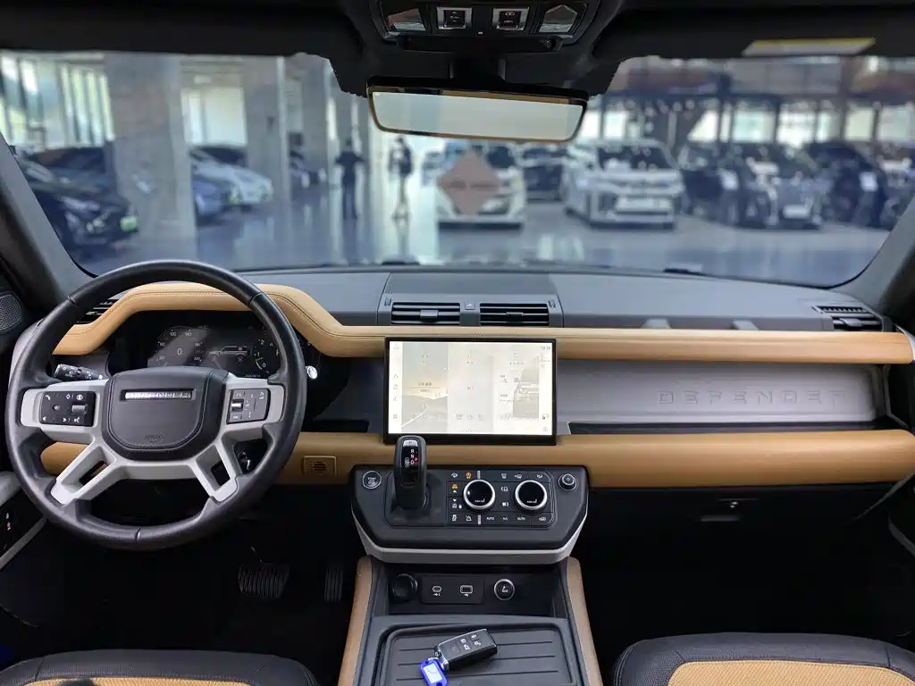 Land Rover Defender — миниатюра 14