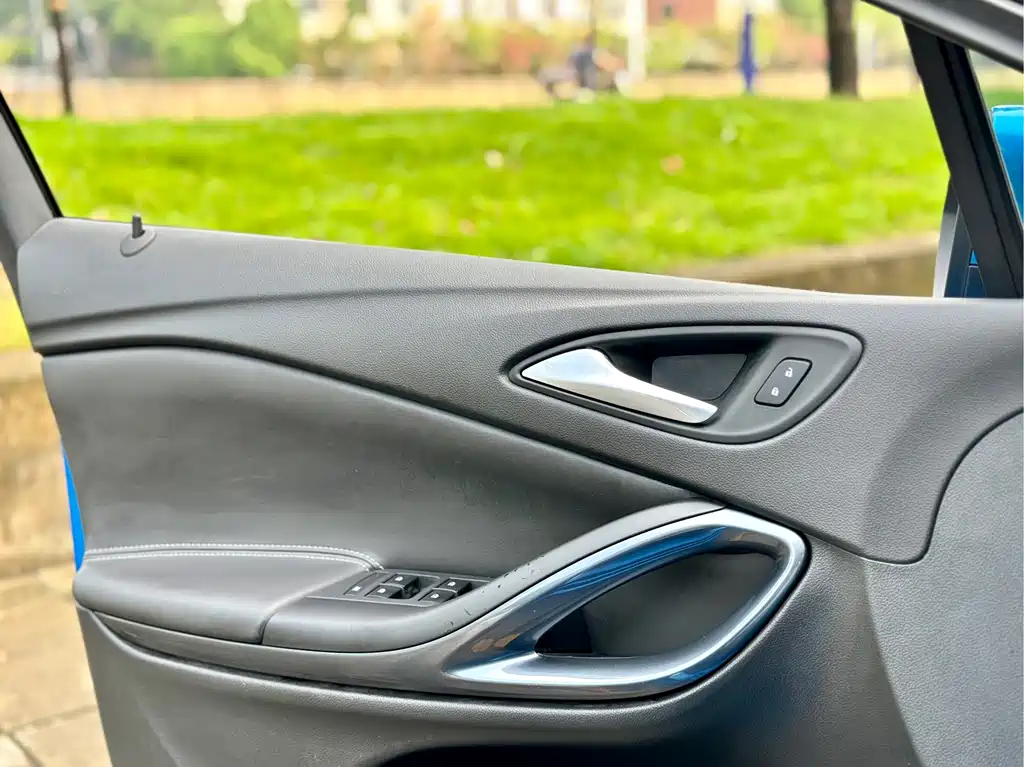 Buick Verano — миниатюра 22