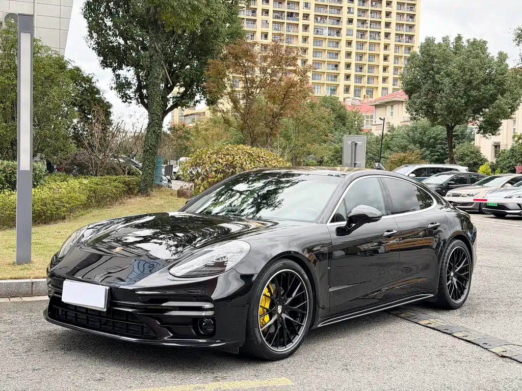 Porsche Panamera — миниатюра 2