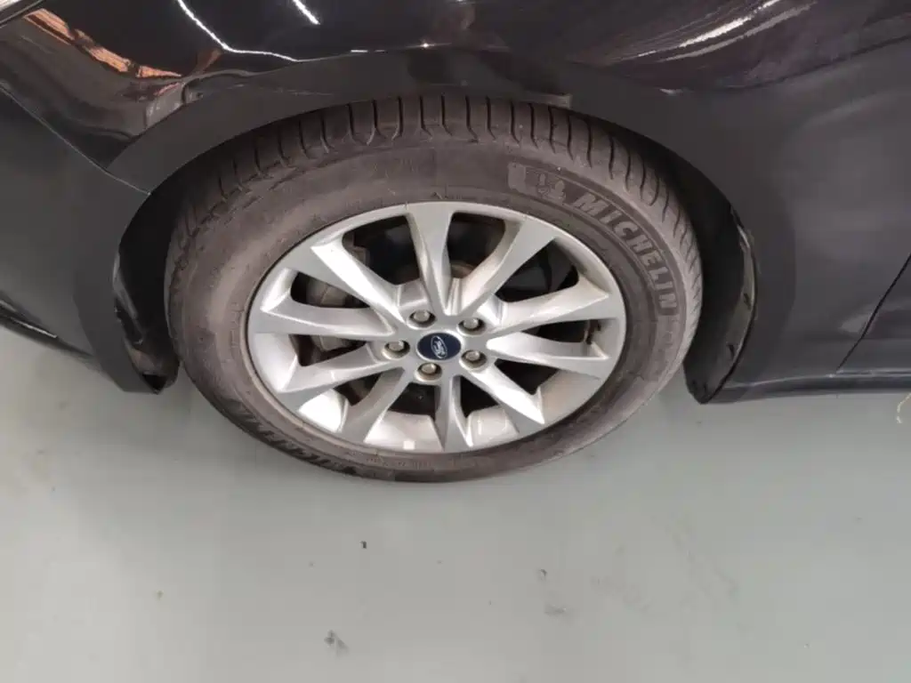 Ford Mondeo — миниатюра 23