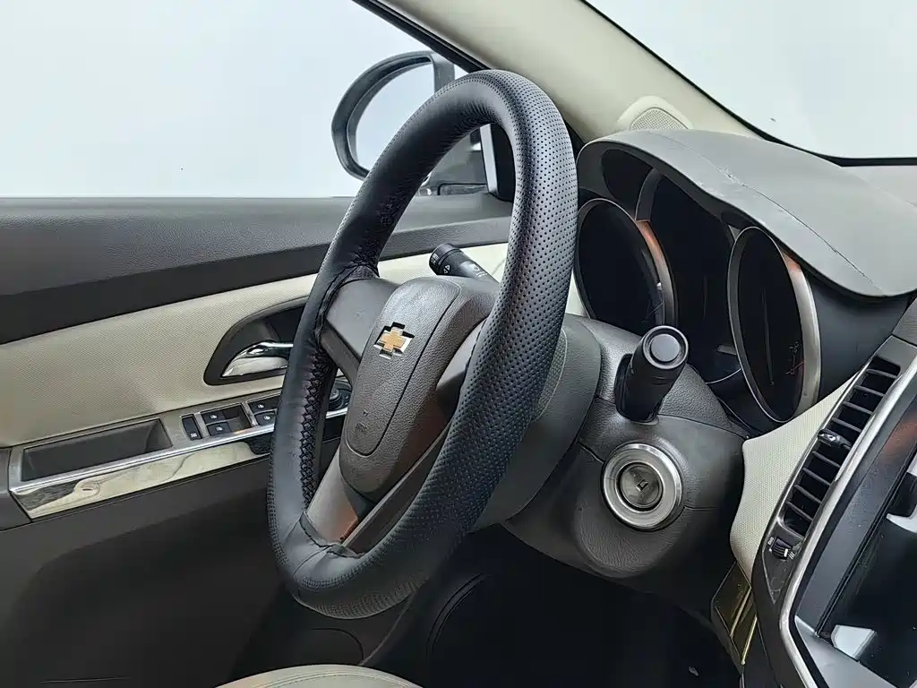 Chevrolet Cruze — миниатюра 22