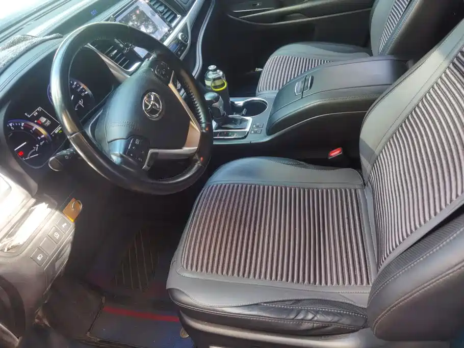 Toyota Highlander — миниатюра 8