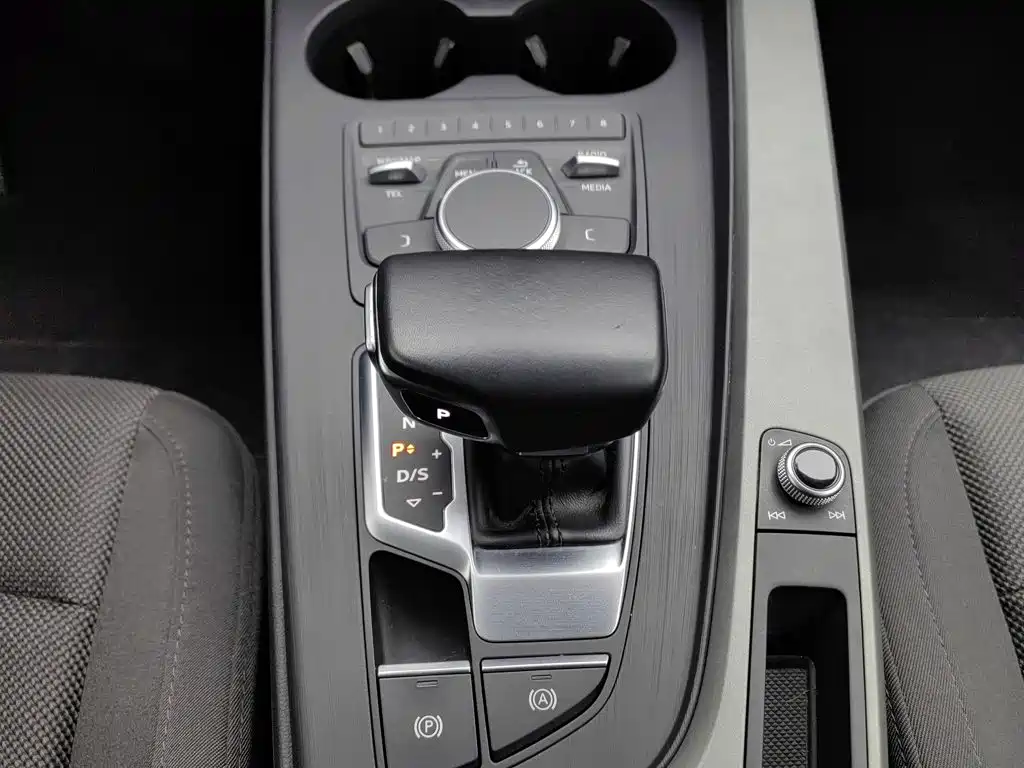 Audi A4L — миниатюра 13