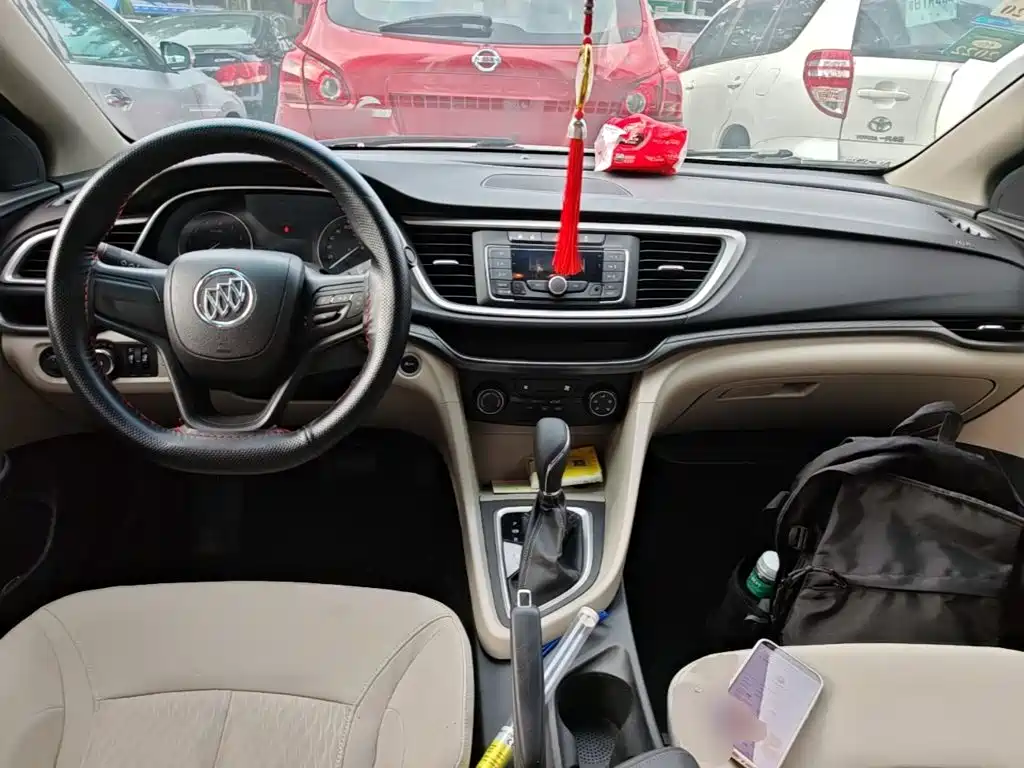 Buick Excelle — миниатюра 10