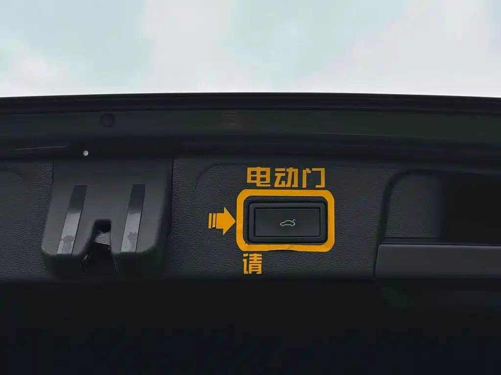 Volkswagen Teramont — миниатюра 25