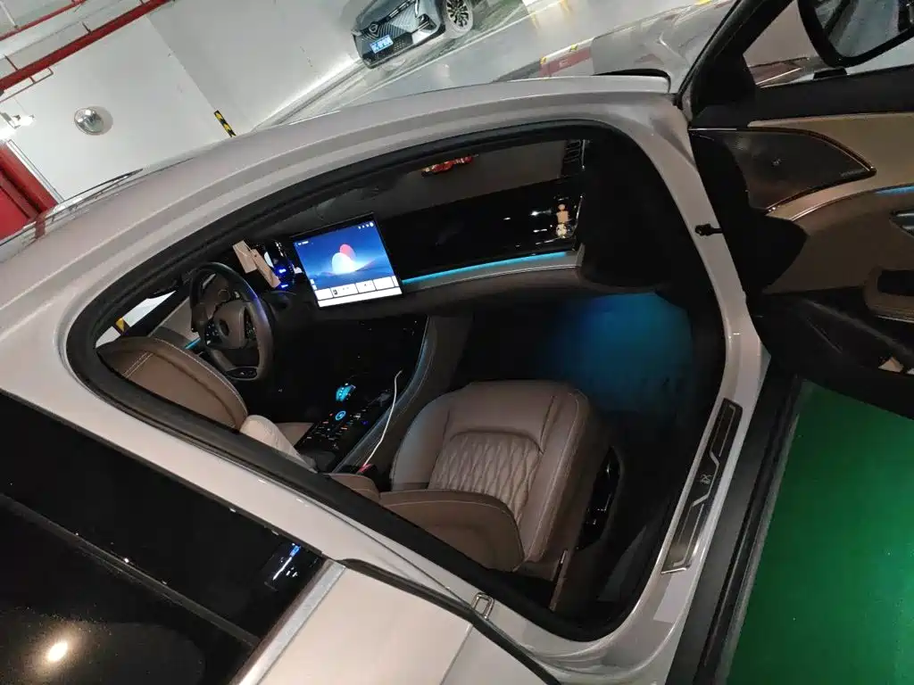 BYD Han — миниатюра 19
