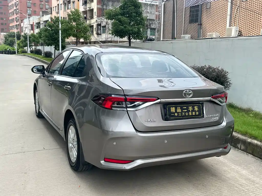 Toyota Corolla — миниатюра 6