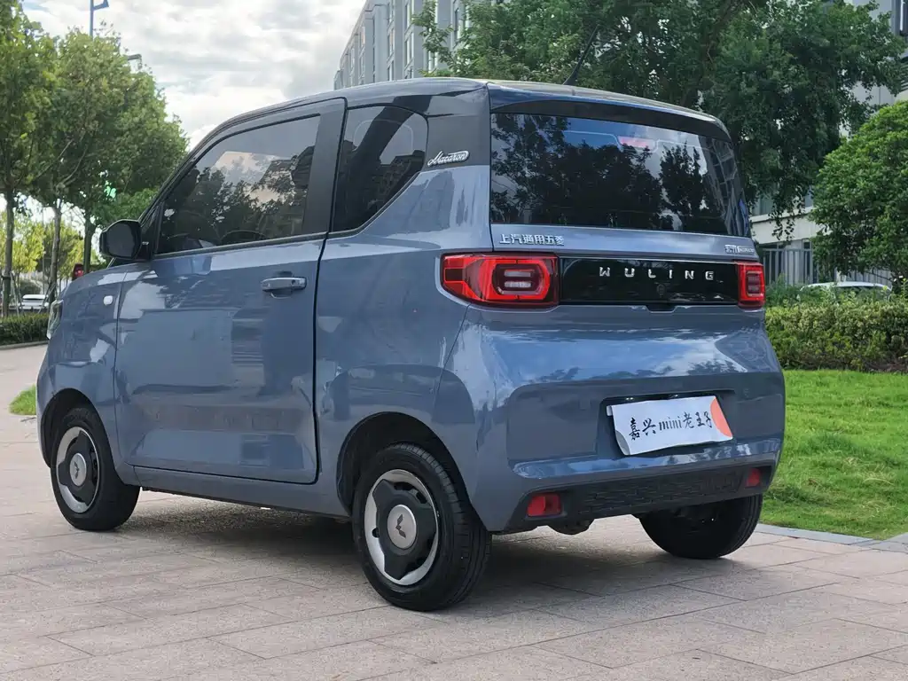 Wuling MINIEV — миниатюра 4