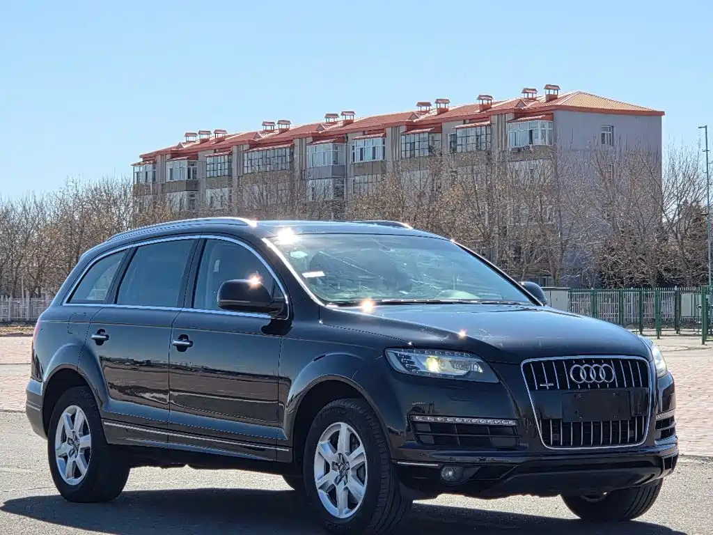 Audi Q7 — миниатюра 3