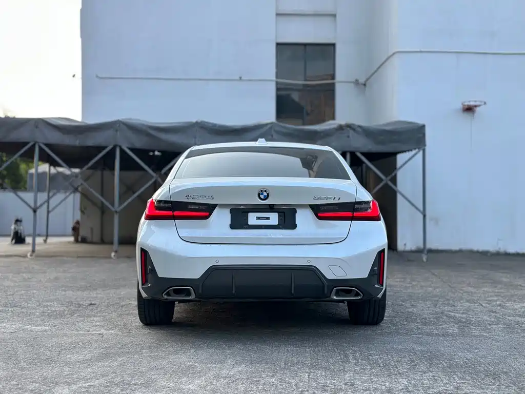BMW 3 Series — миниатюра 23