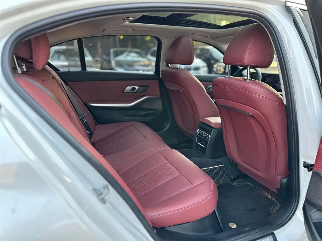 BMW 3 Series — миниатюра 12