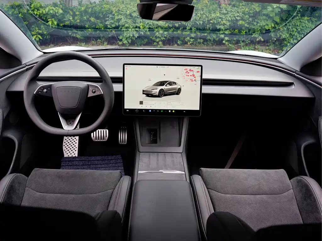 Tesla Model 3 — миниатюра 19