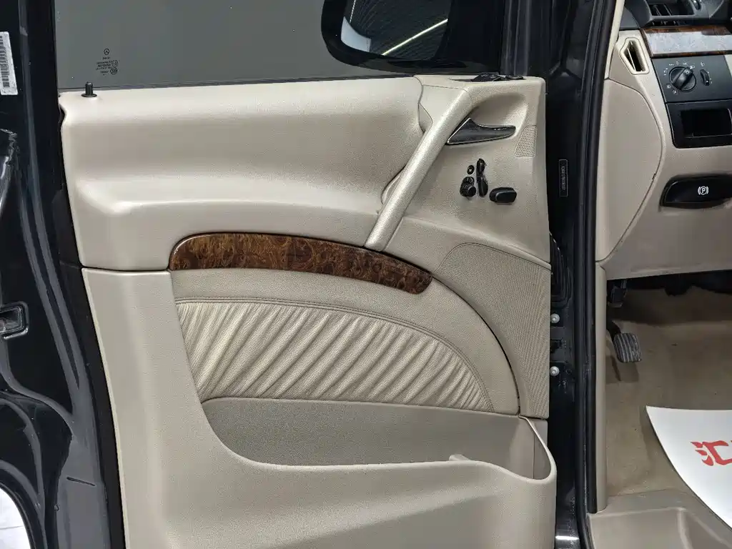 Mercedes-Benz Viano — миниатюра 14
