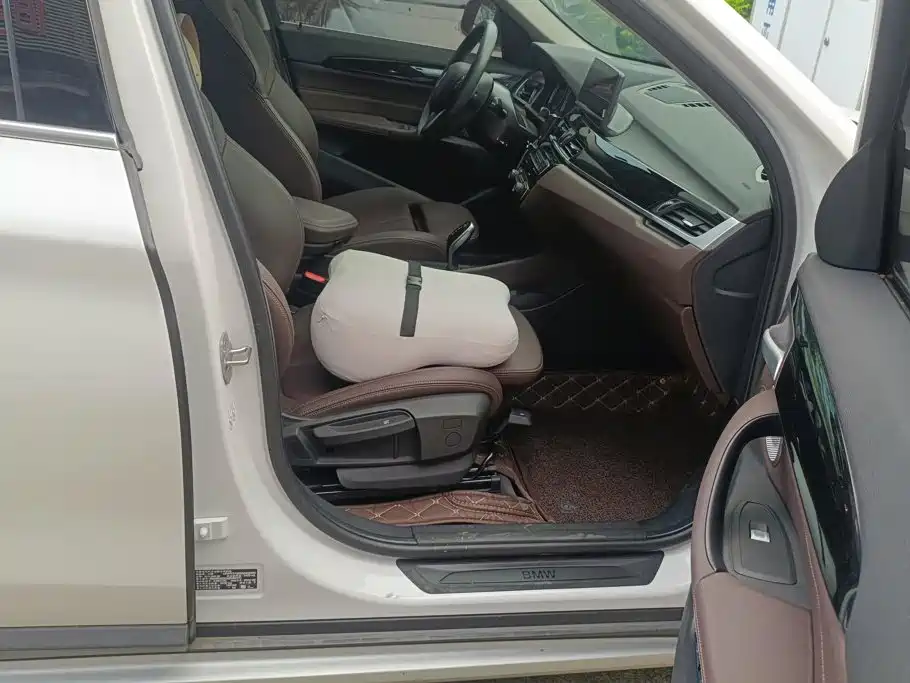 BMW X1 — миниатюра 8