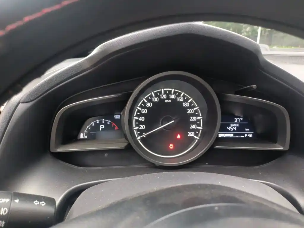 Mazda 3 Axela — миниатюра 4