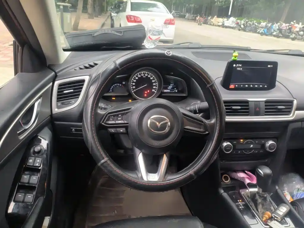 Mazda 3 Axela — миниатюра 3